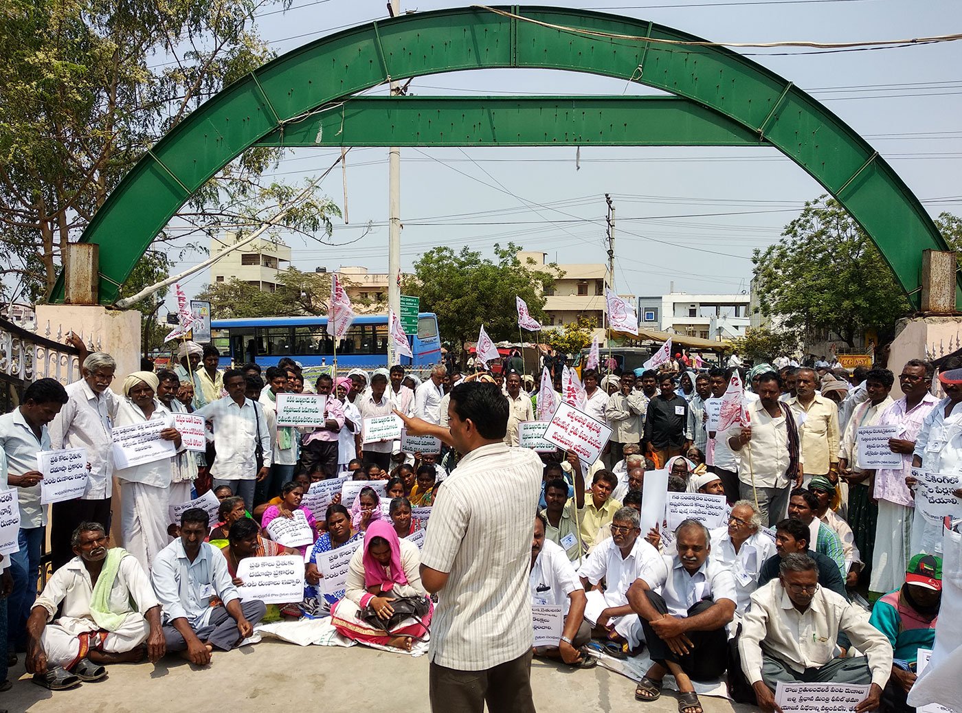 Farmers protesting infront of the Officer of the Commissioner, Agricultural Department