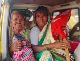 منگل اور میرابائی: کسانوں کے احتجاج میں شامل دو بہنیں