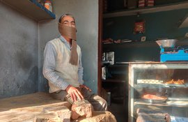 गाज़ीपुर के किसानों के लिए शौरौं में उबलते बर्तन