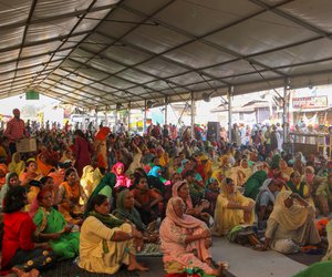 Women from the remotest parts of Punjab and Haryana came early to the site in large numbers in tractor-trolleys, trucks, buses, minibuses, smaller private vehicles. Some even came on foot.