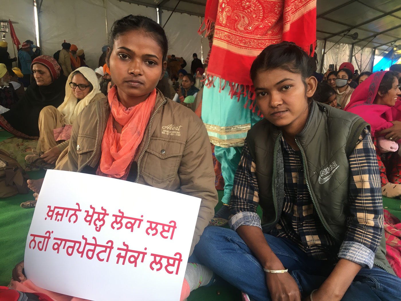 Resham (left) and Beant: 'If farmers' land is taken away by these laws, will our parents find work and educate their children?'