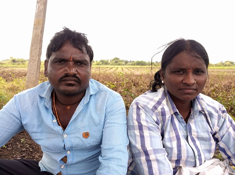 Kuntawar Gajanan (left) and Kuntawar Sangeetha (right) on the field where all the crops had been washed away