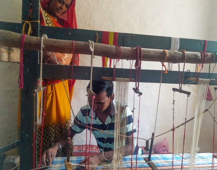 Suresh and Shyambai Koli had steady work before the lockdown. 'I enjoy weaving. Without this, I don’t know what to do,' says Suresh 

