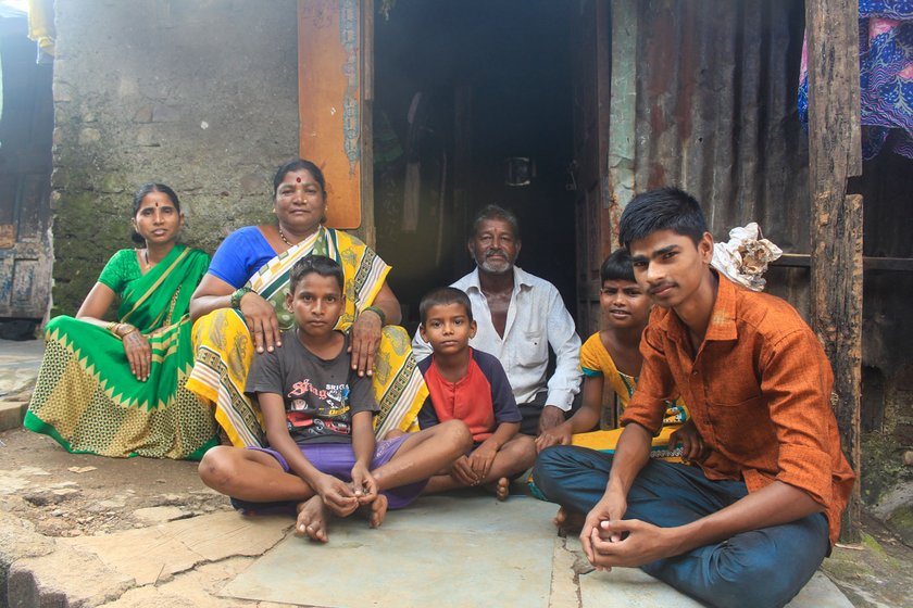 Some of the family members (left to right) –  Sangeeta (Ramdas's wife), Jayshri, grandkids, and Waman (in the doorway). Right: Sukhdev is 'pagal about films' says Jayshri

