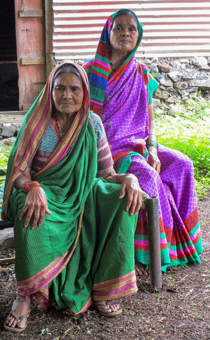 Gunamay's daughter Vandana (in purple saree) says dais are paid poorly