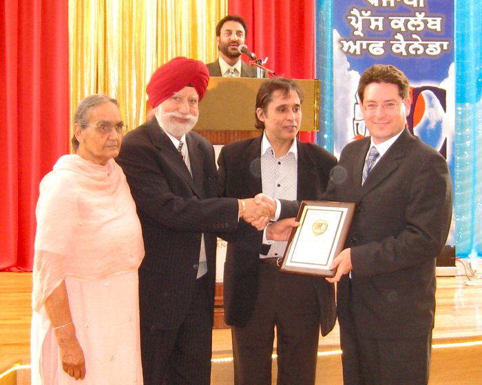 Kirpal Singh Pannu honoured by Punjabi Press Club of Canada for services to Punjabi press in creating Gurmukhi fonts. The font conversion programmes helped make way for a Punjabi Technical Dictionary on the computer