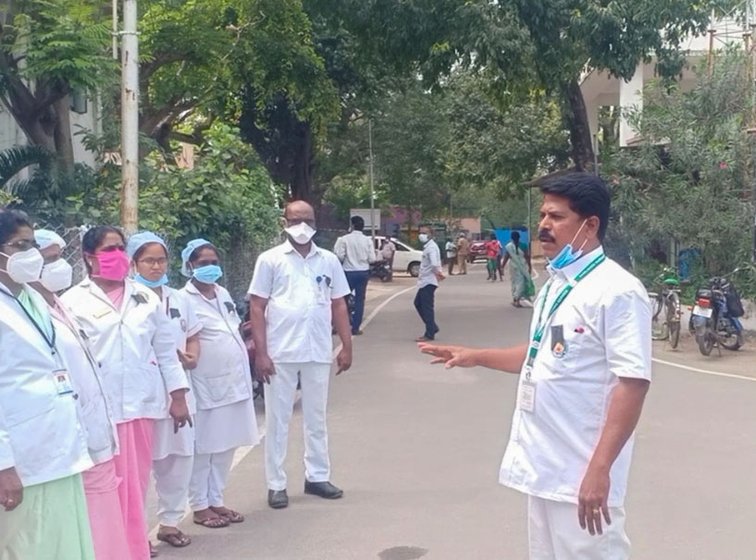 Nurses protesting at the Kallakurichi hospital (left) and Kanchipuram hospital (right); their demands include better salaries