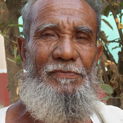 ABDUL MIRZA is a Farmer from Kamarpukur, Goghat II, Hooghly, West Bengal