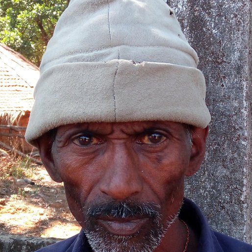 LAXMAN ZILU NAIK is a Unemployed labourer from Chaukul, Sawantwadi, Sindhudurg, Maharashtra