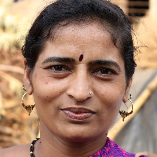 SARITHA KUMBHAR is a Potter from Kapashi, Kagal, Kolhapur, Maharashtra