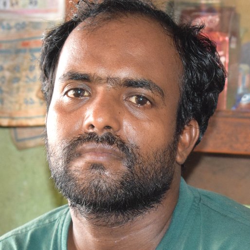 KISHORE MANNA is a Grocer from Hatuganj, Mograhat- I, South 24 Parganas, West Bengal