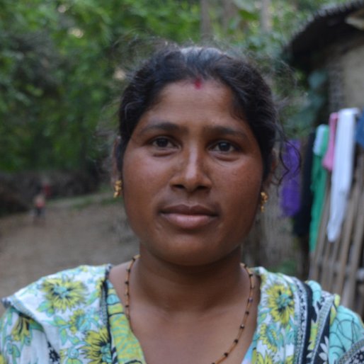 Reshma is a Tea estate labourer from Sona Chandi, Kharibari, Darjeeling, West Bengal
