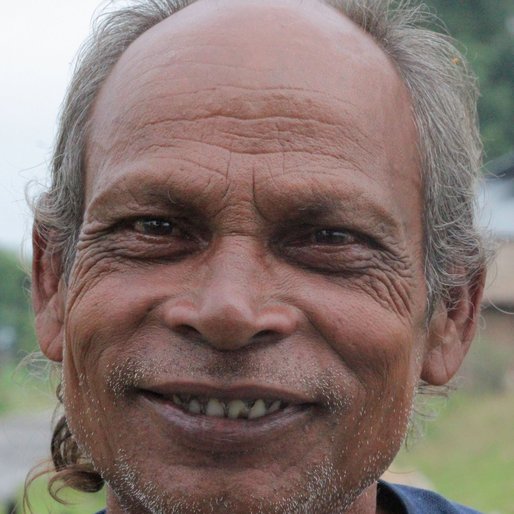 NARESH RAY is a Seasonal farmer and brick maker from Bansisuba, Maynaguri, Jalpaiguri, West Bengal