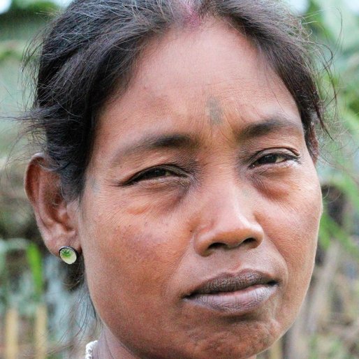BASANTI ORAO is a Tea garden worker from Dholabari, Mal, Jalpaiguri, West Bengal