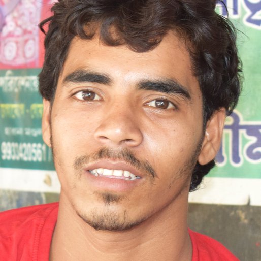 ANSAR MONDAL is a Farmer and fruit vendor from Rajgara, Baruipur, South 24 Parganas, West Bengal