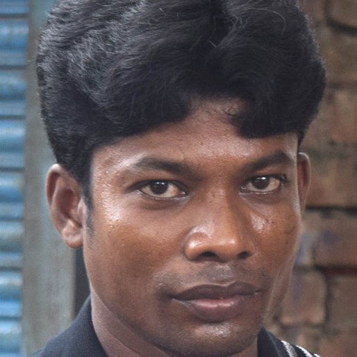Abdul Khan is a Farmer from Haldar Para, Budge Budge-II, South 24 Parganas, West Bengal