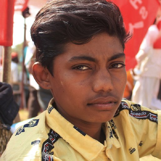 Ankur Dadawi is a Student (Class 9), and since the Covid-19 lockdown works on his family's farm from Dhanpur, Talode, Nanadurbar, Maharashtra