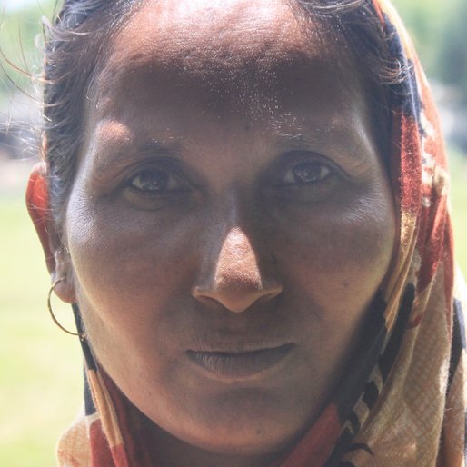 Astabala Dolui is a Wage labourer from Chakrapur, Khanakul-I, Hooghly, West Bengal