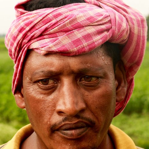 ARSHAD ALI SHEIKH is a Agricultural labourer from Sonapukur, Chapra, Nadia, West Bengal