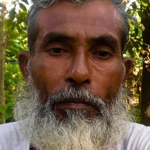 DOBI SHEIKH is a Agricultural labourer from Haripur, Karimpur I, Nadia, West Bengal