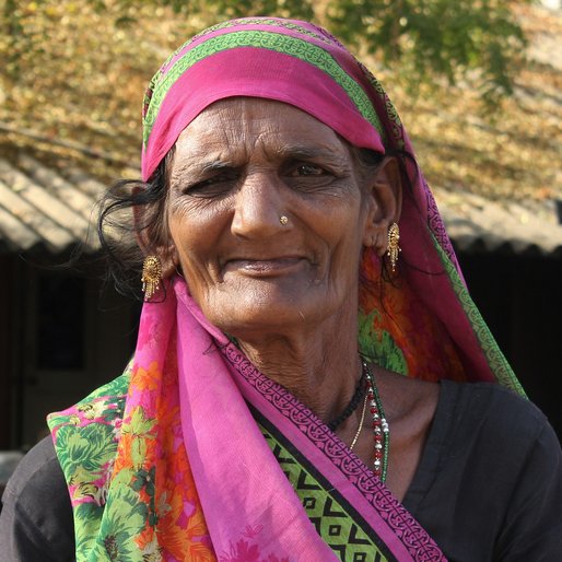 Geeta Chuntlaj is a Farmer from Jhaloda, Kadi, Mahesana, Gujarat