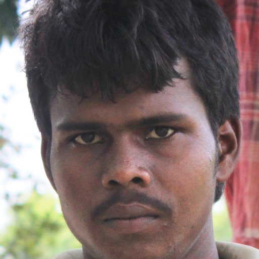 Hiru Ray is a Wage labourer from Madina, Goghat-I, Hooghly, West Bengal