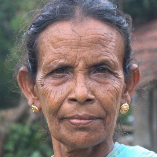 BAHARI PANJA is a Homemaker from Khosmura, Domjur, Howrah, West Bengal