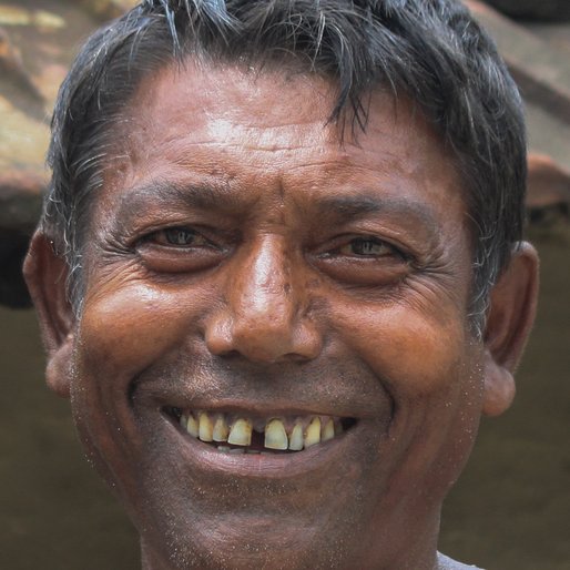 Sukhdeb Roy is a Wage labourer from Mahespur, Uluberia-I, Howrah, West Bengal