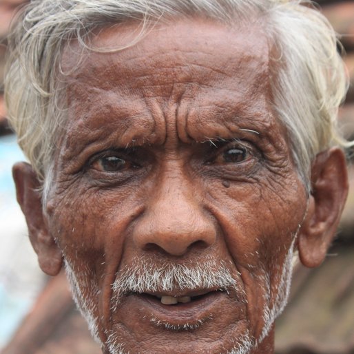 Anil Das is a Rickshaw puller from Mahespur, Uluberia-I, Howrah, West Bengal