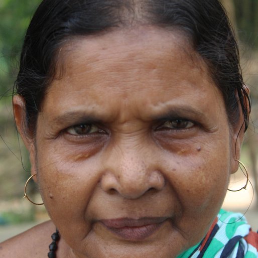 Luxmirani Mondal is a Shopkeeper from Choa, Hariharpara, Murshidabad, West Bengal
