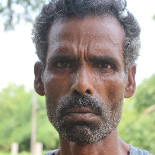 Zummad Sheikh is a Daily wage labourer from Kalitala , Beldanga-I , Murshidabad, West Bengal