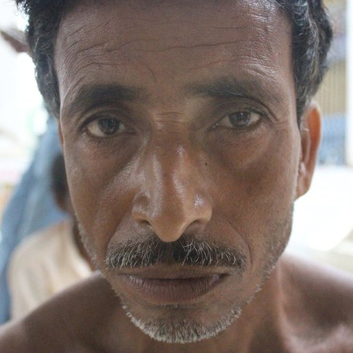 Mantu Shaikh is a Farmer from Muniadihi, Burwan, Murshidabad, West Bengal