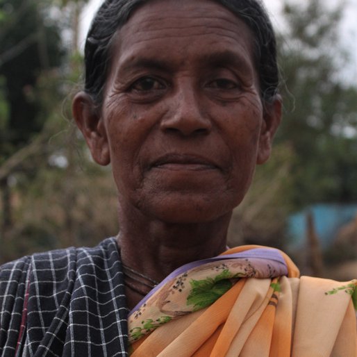 Kairi Bankira is a Farmer (cultivates paddy, flax seeds, <em>arhar</em> dal and seasonal vegetables) and homemaker from Bankirasai, Khuntpani, Pashchimi Singhbhum, Jharkhand