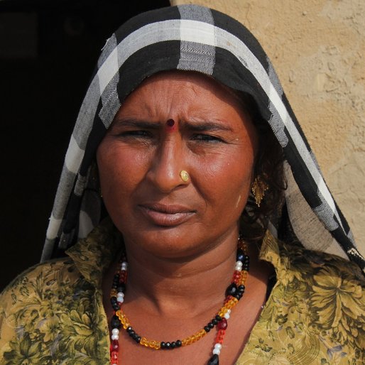 Bimla is a Unemployed; mendicant from Abholi, Rania, Sirsa, Haryana