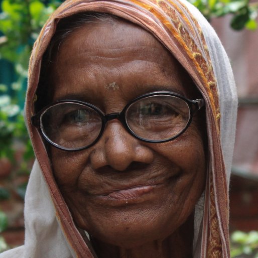 TULSI PAKHIRA is a Homemaker from Bagnan- I, Bagnan I, Howrah, West Bengal