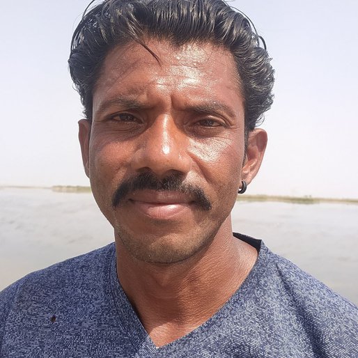 Lakshman Devi Pujak is a Boatman from Vekariya, Viramgam, Ahmedabad, Gujarat