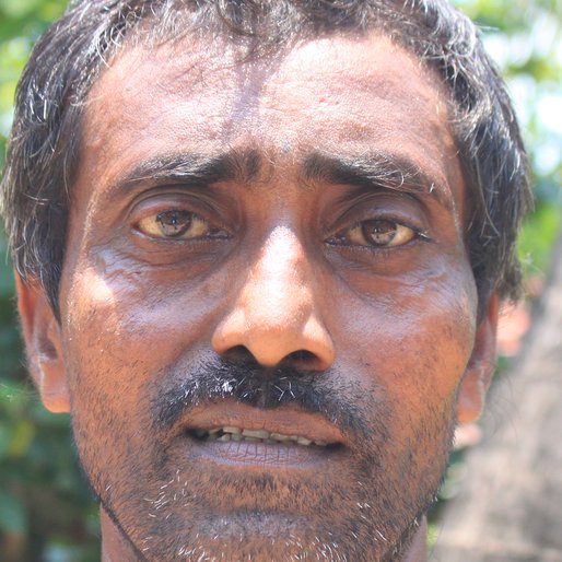 Manoranjan Patra is a Wage labourer from Baganda, Shyampur-I, Howrah, West Bengal