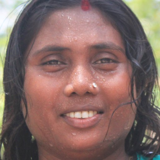 Tumpa Porel is a Homemaker from Senhat, Khanakul-II, Hooghly, West Bengal