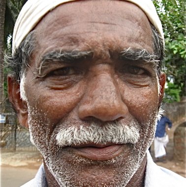 ABDUR REHMAN  is a Fish seller from Edayoor, Kuttippuram, Malappuram, Kerala