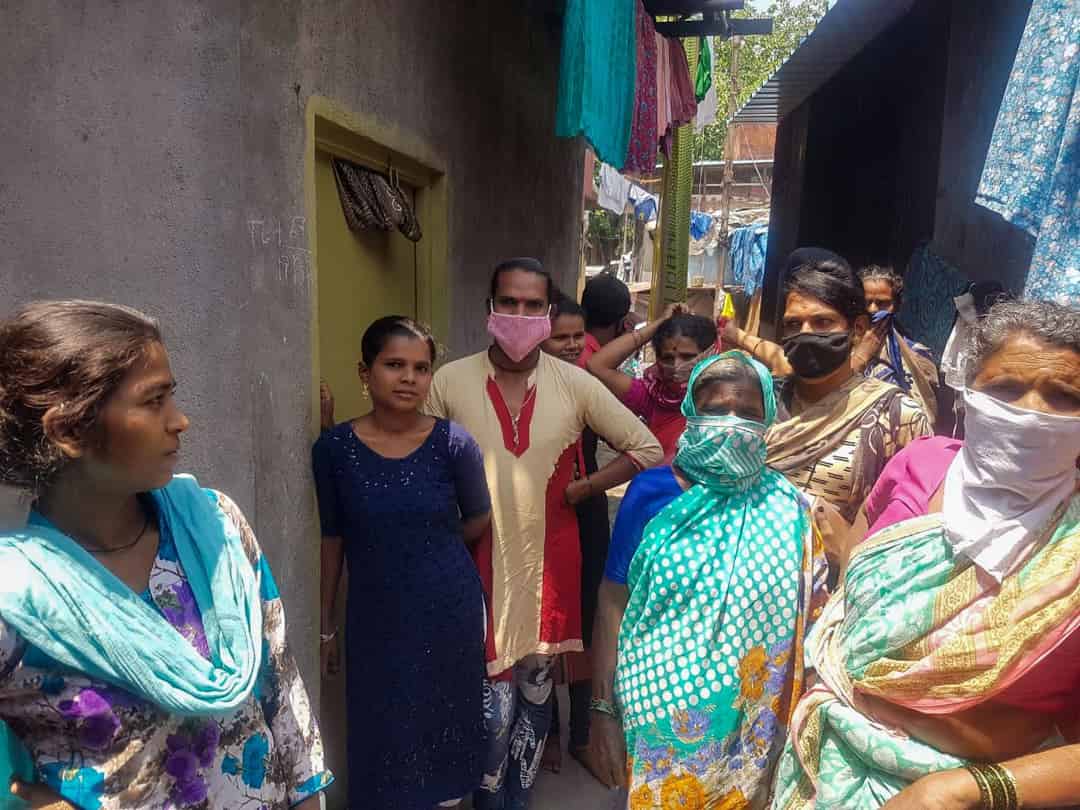 খিদে পেটে তালাবন্ধ শহর