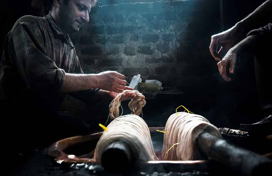 கதகதப்பான சூரிய ஒளியைப் போல உருவாக்கப்படும் வண்ணங்கள்