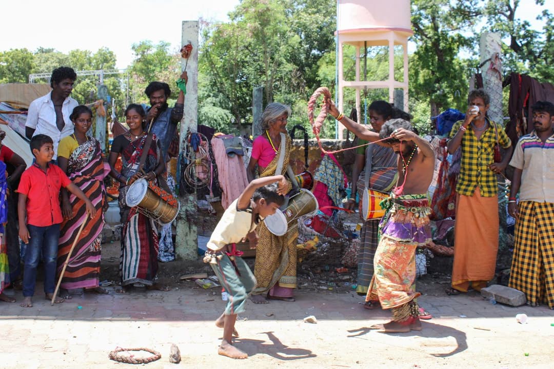 ଲୋକଙ୍କ ନାଁରେ