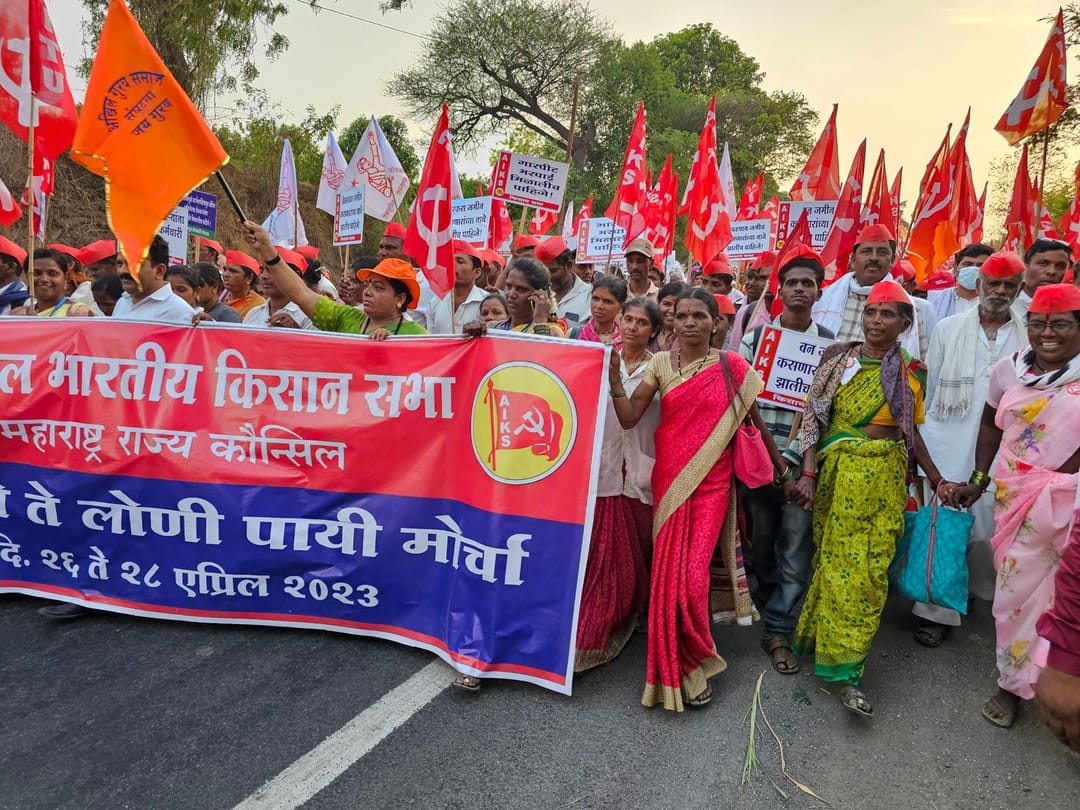 அரசுக்கு உத்தரவிடும் மகாராஷ்டிர விவசாயிகள்