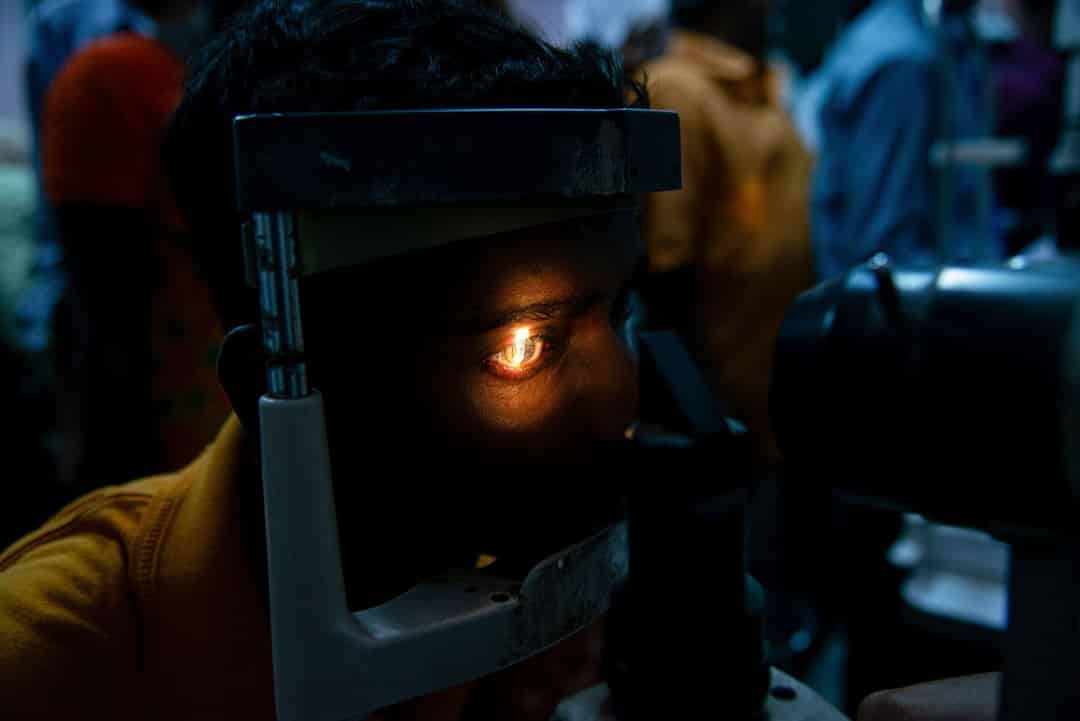 آنکھیں دکھاتی قرنیہ کی بیماریاں