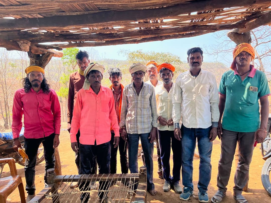 రాజకీయ నాయకులెవ్వరూ సందర్శించని గ్రామం