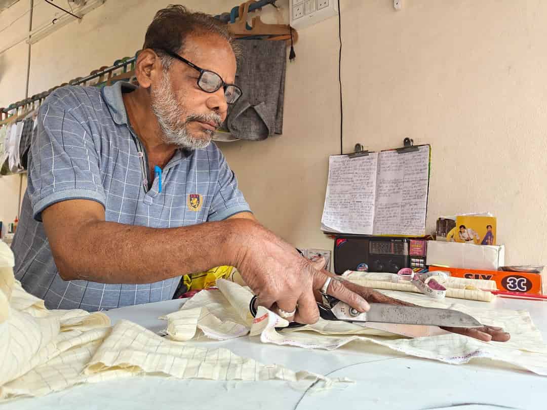 ‘ഞങ്ങളെപ്പോലുള്ള തൊഴിലാളികൾക്ക് ഒന്നും കിട്ടാറില്ല’