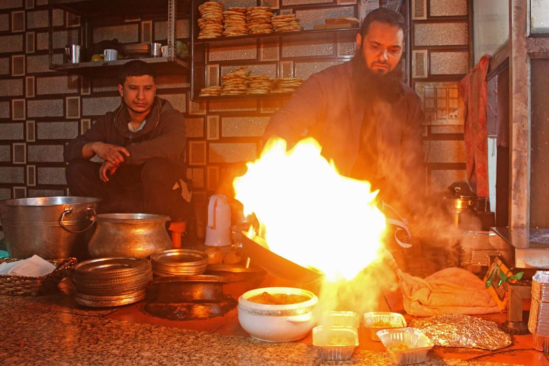 ஸ்ரீநகரில் சுடச்சுட கிடைக்கும் சுவையான ஹரிஸா