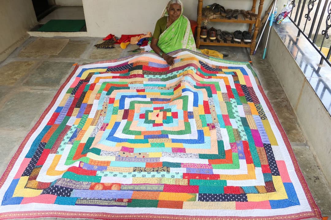 ਜੰਭਾਲੀ ਵਿਖੇ ਮਰ ਰਹੀ ਵਾਕਲ ਕਲਾ ਨੂੰ ਜਿਊਂਦਾ ਰੱਖ ਰਹੀ ਤਨੂਬਾਈ ਗੋਵਿਲਕਰ