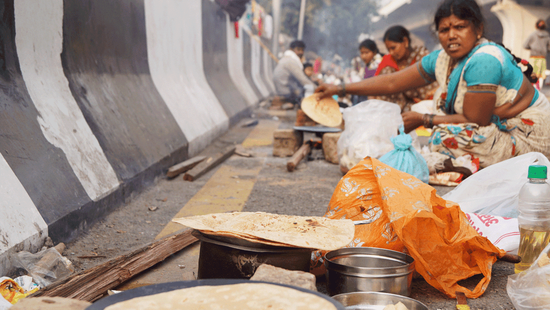 कामाच्या शोधात, रस्त्यावरची बिऱ्हाडं