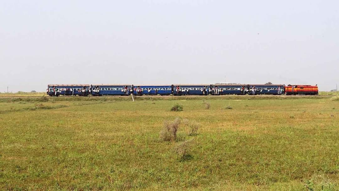 গ্রাম ভারতের রেল-গাথা